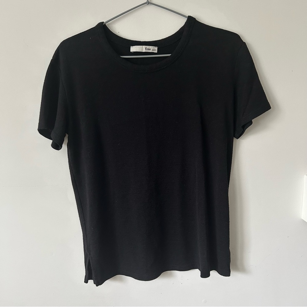 Aritzia Wilfred Free knit tee